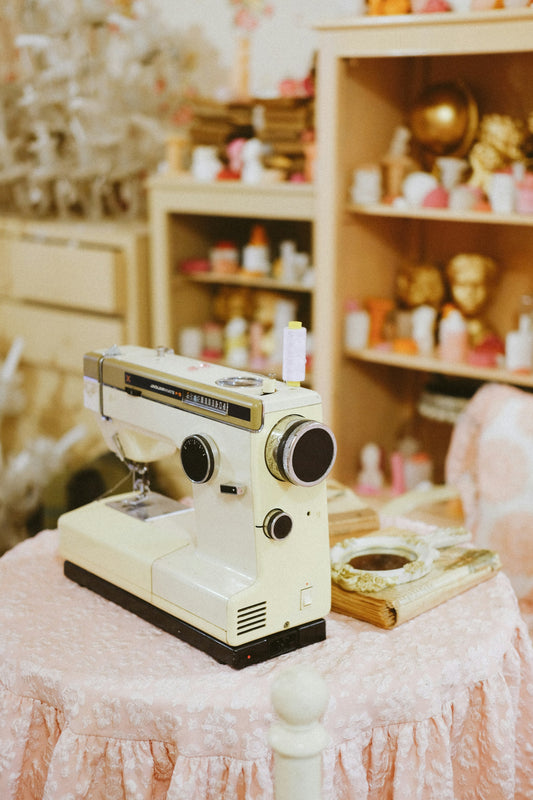 Best Sewing machines for Kids | Kids Sewing Machines | What to buy your kid for a sewing machine