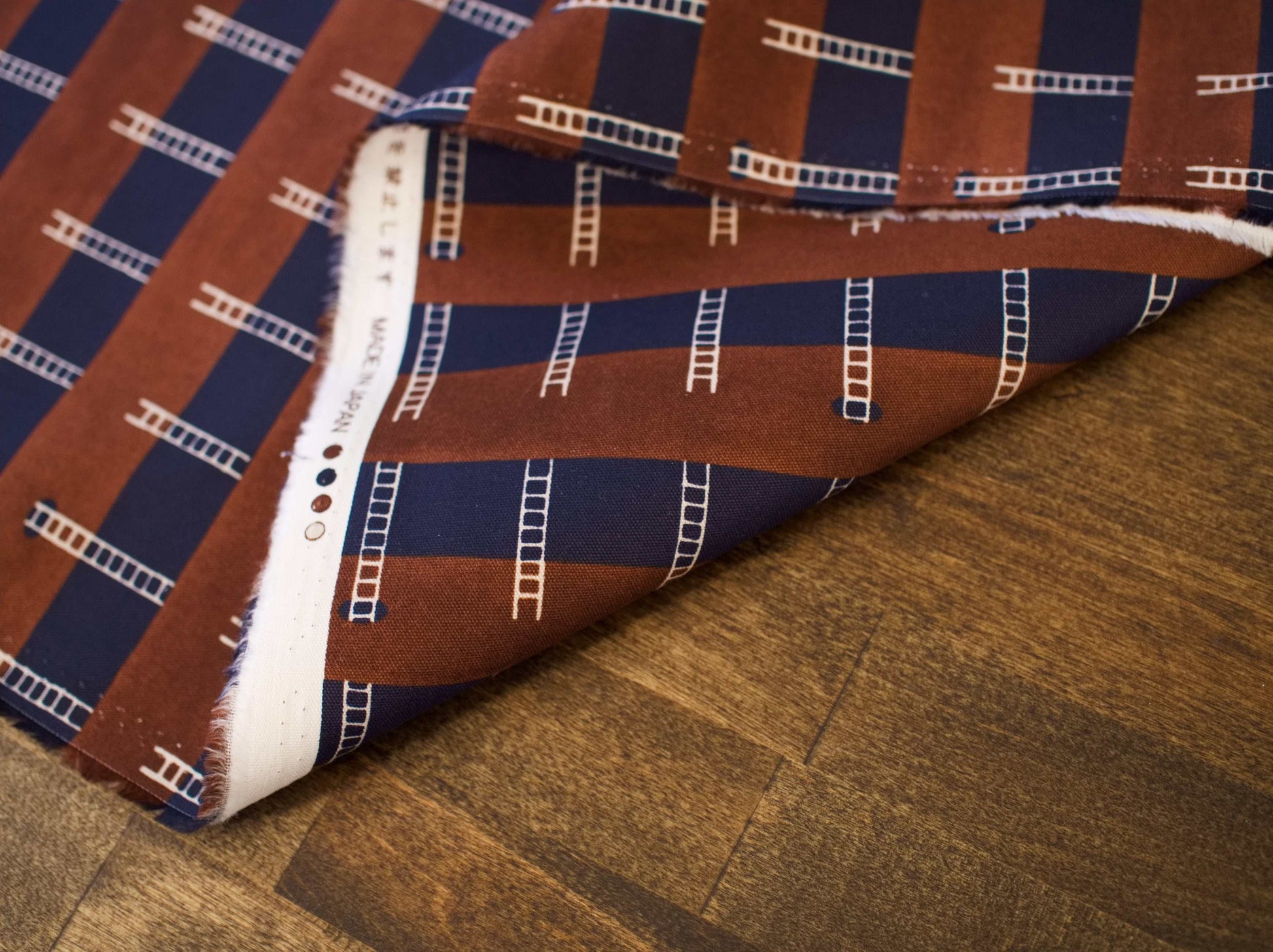 Oxford Fabric by the yard | Ladder Organic Cotton Oxford / Burgandy & Navy | MUDDYWORKS | Fabric