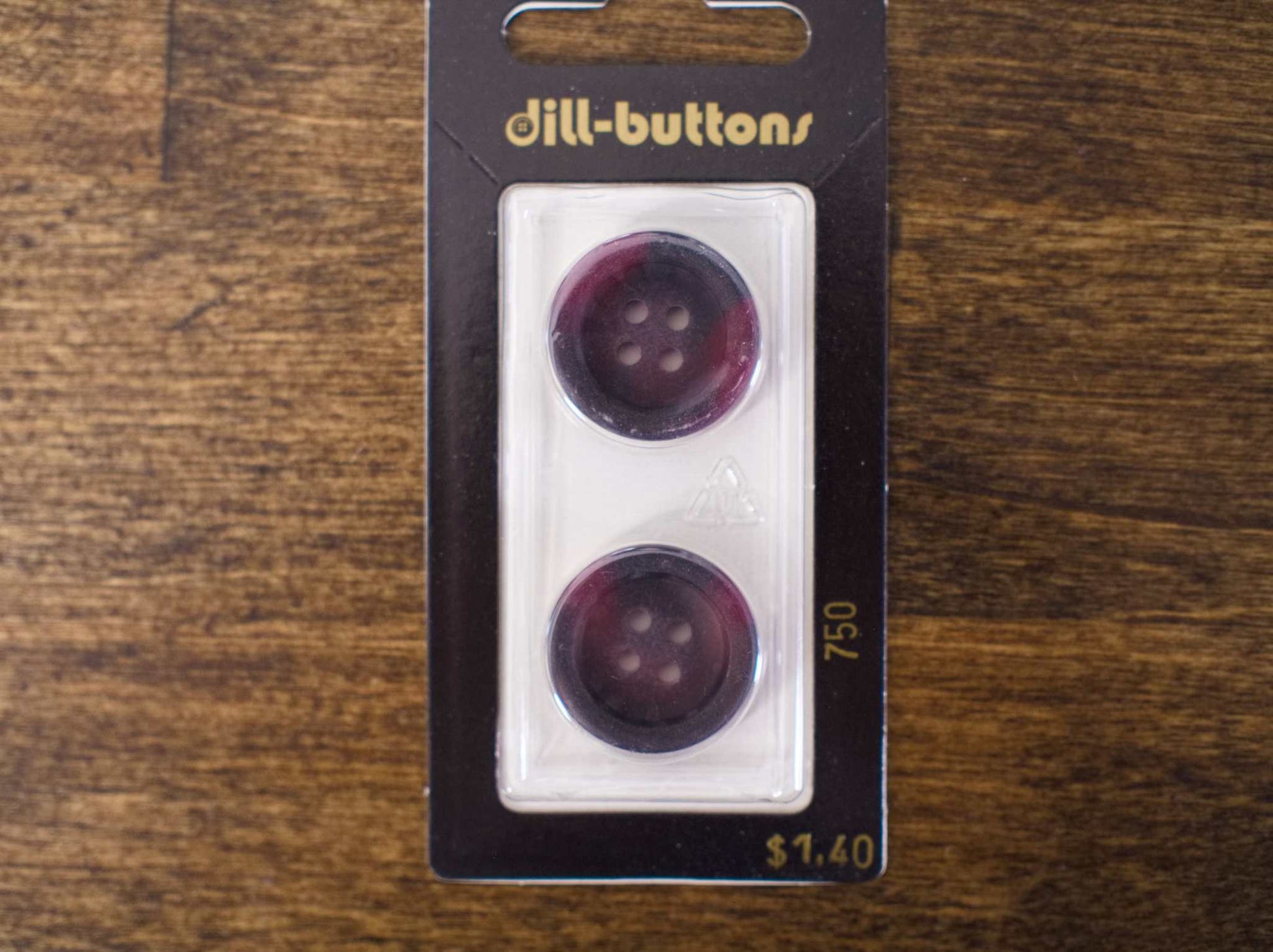 Black Buttons | Black & Burgandy | 4 Hole | 3/4" | 20mm | Dills